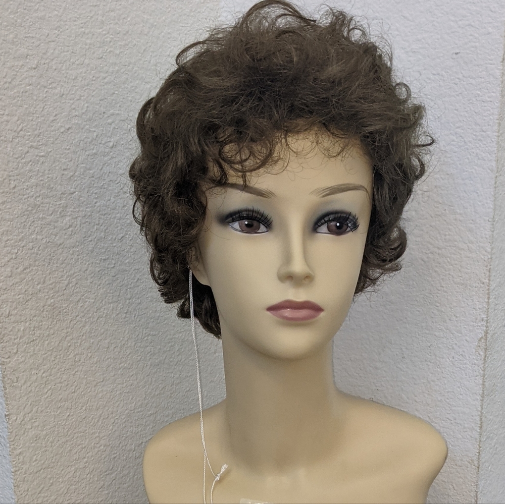 Henry Margu Wig - Ann - Picture 5 of 12